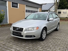 Bild des Angebotes Volvo V70 Kombi 2.4D Momentum AHK BXen Led 1HD Nav TÜV