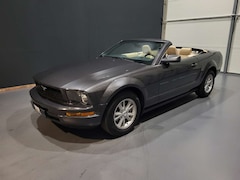 Ford Mustang 4.0 V6 Cabrio *Leder*