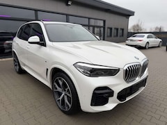 Bild des Angebotes BMW X5 30d M Sport Shadow -HUD-ACC-Pano-360K-21Zoll