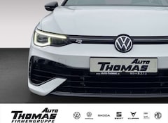 Bild des Angebotes VW Golf VIII R 4Motion DSG *PANO*R-PERFORMANCE*NAVI
