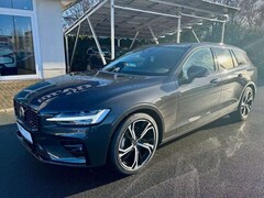 Bild des Angebotes Volvo V60 B4 Plus Dark
