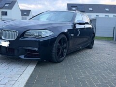 Bild des Angebotes BMW M550 d xDrive Touring Sport-Aut.