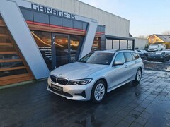 Bild des Angebotes BMW 318 d Touring Advantage/PANORAMADACH/LED/NAVI