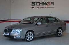Bild des Angebotes Skoda Superb Elegance 4X4 | 1.Hand | Xenon | Rentnerf.