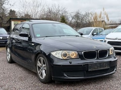 Bild des Angebotes BMW 120 i Lim. NAVI/LEDER/XENON/SHZ/PDC/ALUS