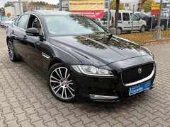 Bild des Angebotes Jaguar XF 3.0 D Prestige*PANO*LEDER*GR.NAVI*BI.XEN*VOL*