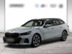 Bild des Angebotes BMW 540 d xDrive Touring M Sportpaket Standhzg AHK