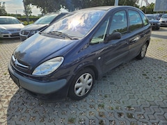 Bild des Angebotes Citroen Xsara Picasso 1.8 16V Exclusive