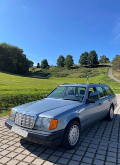 Mercedes-Benz 200 W124