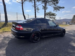 Bild des Angebotes BMW 325 E46 325i M-SPORTPAKET NAVI XENON 18 ZOLL