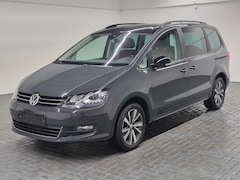 Bild des Angebotes VW Sharan Black Style Pano/Leder/ACC/Kam/Navi/SHZ