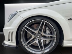 Bild des Angebotes Mercedes-Benz C 63 AMG Wertgutachten/Historie/Car-Play/Akropovic