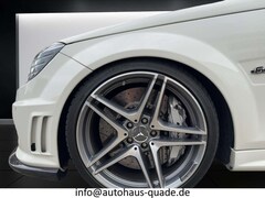 Bild des Angebotes Mercedes-Benz C 63 AMG Wertgutachten/Historie/Car-Play/Akropovic