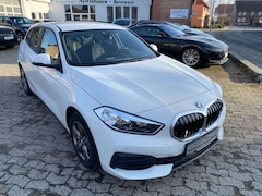 Bild des Angebotes BMW 116 d Advantage*Navi*PDC*Live Cockpit*