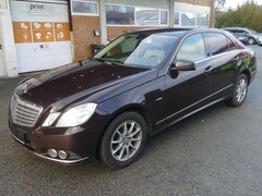 Bild des Angebotes Mercedes-Benz E 300 CDI Limousine Elegance Leder Schiebedach Navi Auto
