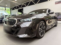 Bild des Angebotes BMW i5 eDrive40 M Sportpaket 19" harman/kardon 0,25%