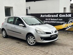 Bild des Angebotes Renault Clio by RIP CURL 1.2 16V Eco2 55kW