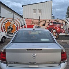 Bild des Angebotes Opel Vectra 2.2 Automatik Cosmo mit  tüv  bis  01.08.2026