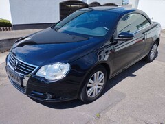 Bild des Angebotes VW Eos 1.HAND/GARAGE/SCHECKHEFT-PANO/KLIMA-fast wie neu
