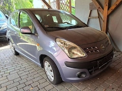 Nissan Pixo