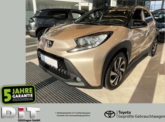 Bild des Angebotes Toyota Aygo 1.0 Pulse ACC+Navi+SHZ+Fernlichtass.+Kam.