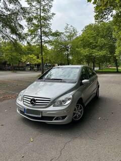 Bild des Angebotes Mercedes-Benz B 150 B 150 mit CarPlay und Rückfahr Kamera