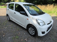 Bild des Angebotes Daihatsu Cuore 1.0 Top Automatik/1.Hd./Klima/ZV...