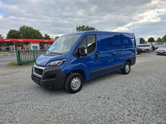 Bild des Angebotes Peugeot Boxer Kasten 335 L2H1 Pro BlueHDi 140