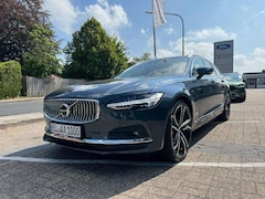 Bild des Angebotes Volvo V90 Ultimate Bright *HUD-360°-Massage-Luftfeder-21"*