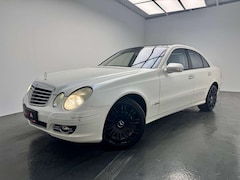 Bild des Angebotes Mercedes-Benz E 300 Avantgarde CDI BlueTec 3.0 CDI+PANO+KLIMA+