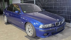 BMW M5 Facelift Le Mans blau Traumzustand Top gewartet