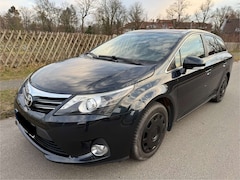 Bild des Angebotes Toyota Avensis Kombi 1.8 Automatik*15JahreGarantie*Navi*AHK*Kamer