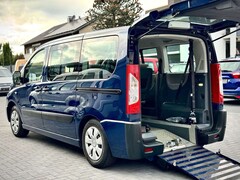 Bild des Angebotes Citroen Jumpy Behindertengerecht-Rampe'8-Sitze'