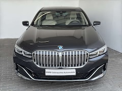 Bild des Angebotes BMW 740 dA xDrive Lim. NaviProf.Standh.HUD.LED.Gestik