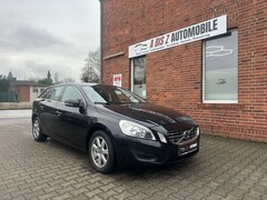 Bild des Angebotes Volvo V60 Kombi D4 Momentum