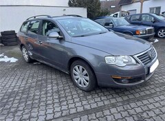 Bild des Angebotes VW Passat Variant Trendline*Klimaauto*Isofix*Dachreling*Tempomat