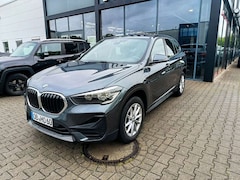 BMW X1 sDrive18i Aut. Advantage Heckklappe autom.