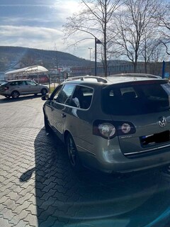 Bild des Angebotes VW Passat Variant 2.0 TDI DPF DSG Highline