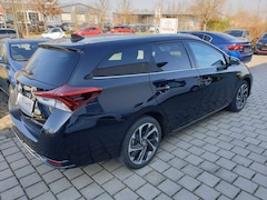 Bild des Angebotes Toyota Auris Auris 1.8 VVT-i Hybrid Automatik Touring Sports Design Edition