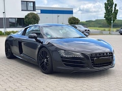 Audi R8 4.2 Schaltgetriebe B&O Motor neu bei 68TKM