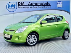 Bild des Angebotes Hyundai i20 1.2 Comfort Klima AHK 8fach Bereift TÜV neu