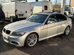 Bild des Angebotes BMW 335 i E90 M-Paket/ Leder/ ACC/ PDC/ Schiebedach