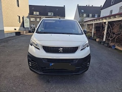 Bild des Angebotes Peugeot Expert Expert Premium L3 BiueHD112