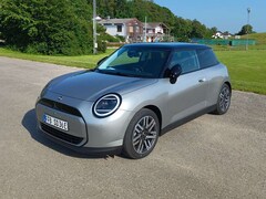 Bild des Angebotes MINI Cooper E Paket L Classic Trim