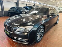 Bild des Angebotes BMW 750 Li xDrive Lang Standheiz.*4xSitzh*Schiebdach