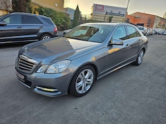 Bild des Angebotes Mercedes-Benz E 200 BlueEFFICIENCY 7G-TRONIC Avantgarde