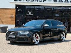 Bild des Angebotes Audi RS4 Avant 4.2 FSI quattro V8/B&O/PANO/ALCANTARA