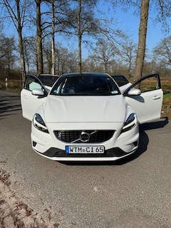 Bild des Angebotes Volvo V40 R-Design