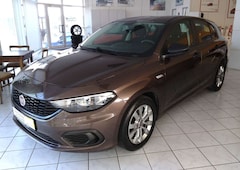 Bild des Angebotes Fiat Tipo Hatchback 1.4 Street Navigation Sitzheizung