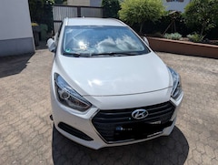 Bild des Angebotes Hyundai i40 Kombi blue 1.7 CRDi Trend